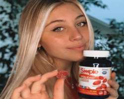 She endorses a number of things including Simple Vitalidad from Arcor through her Instagram and YouTube channel.